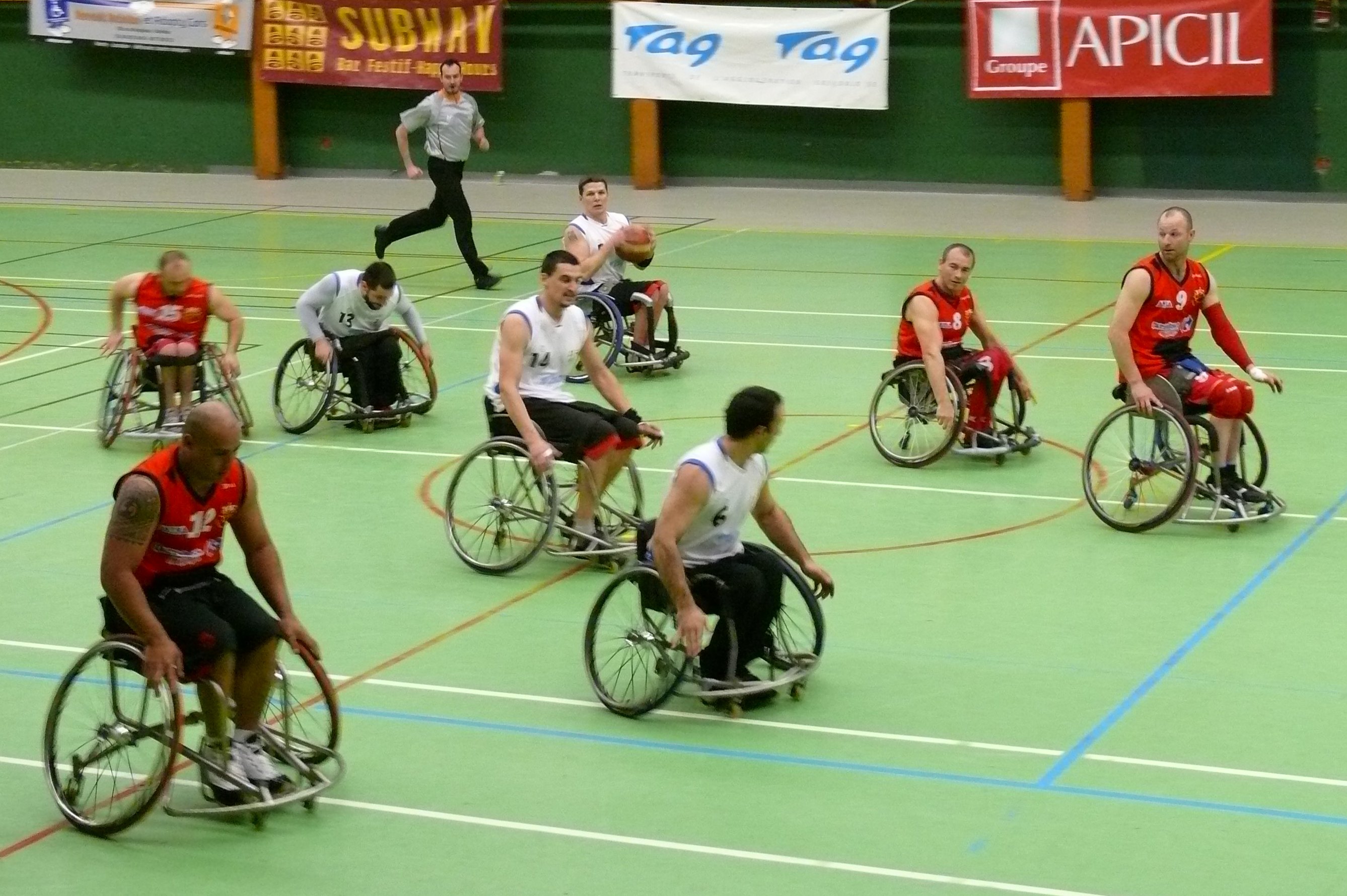 Basket-ball Coupe d’Europe, à Gières. Interview de Fred Guyot (10/03/2011)