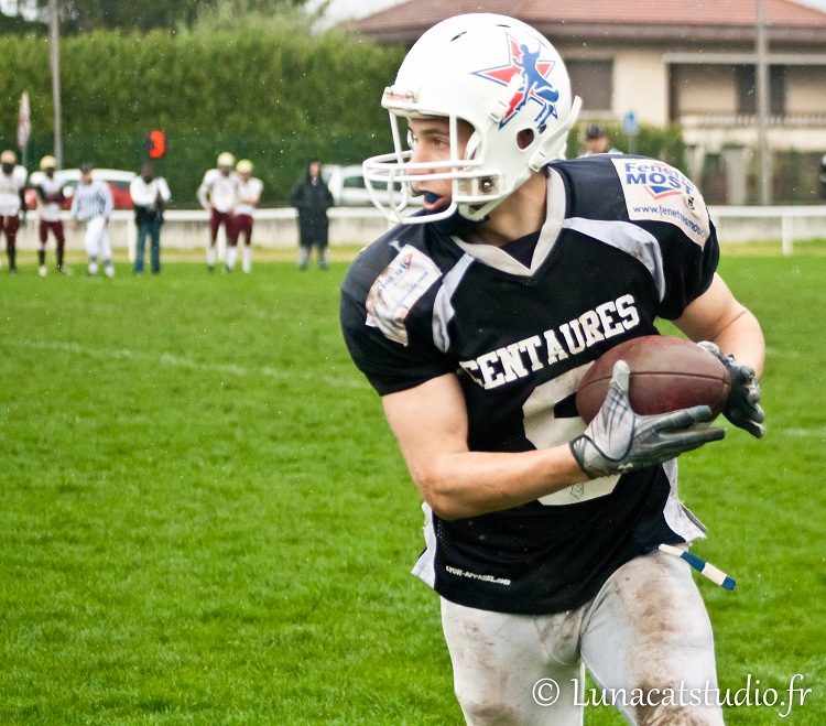 Foot US Championnat Élite (J6) : Centaures – Spartiates 7-35 (10/04/2011)