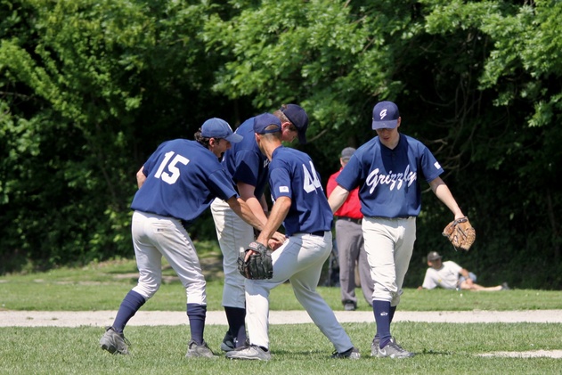 Baseball : double victoire pour les Grizzlys