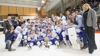 L’équipe de France U20 de hockey championne du monde D1B