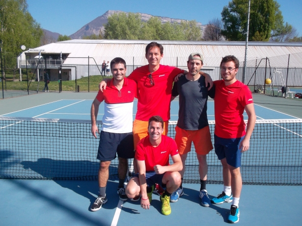 L’équipe 4 du GUC Tennis en route vers son objectif : le titre et la montée