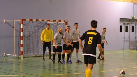 Futsal Lac d’Annecy 3 solide leader suite à sa victoire à Seynod