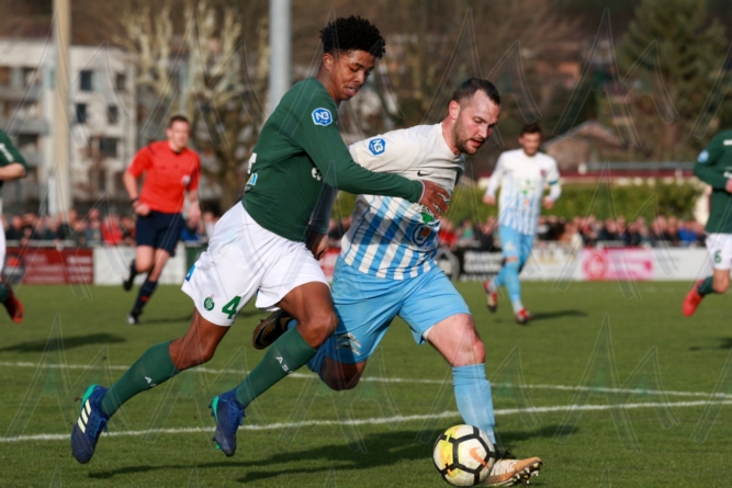 FC Bourgoin-Jallieu : le groupe contre Vaulx-en-Velin