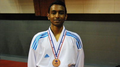 Anjanan Balendrakumar remporte le bronze au championnat de France de karaté