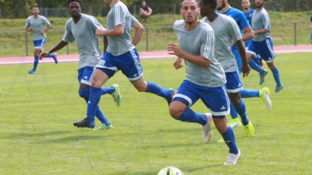 Régional 1 : le FC Échirolles en leader