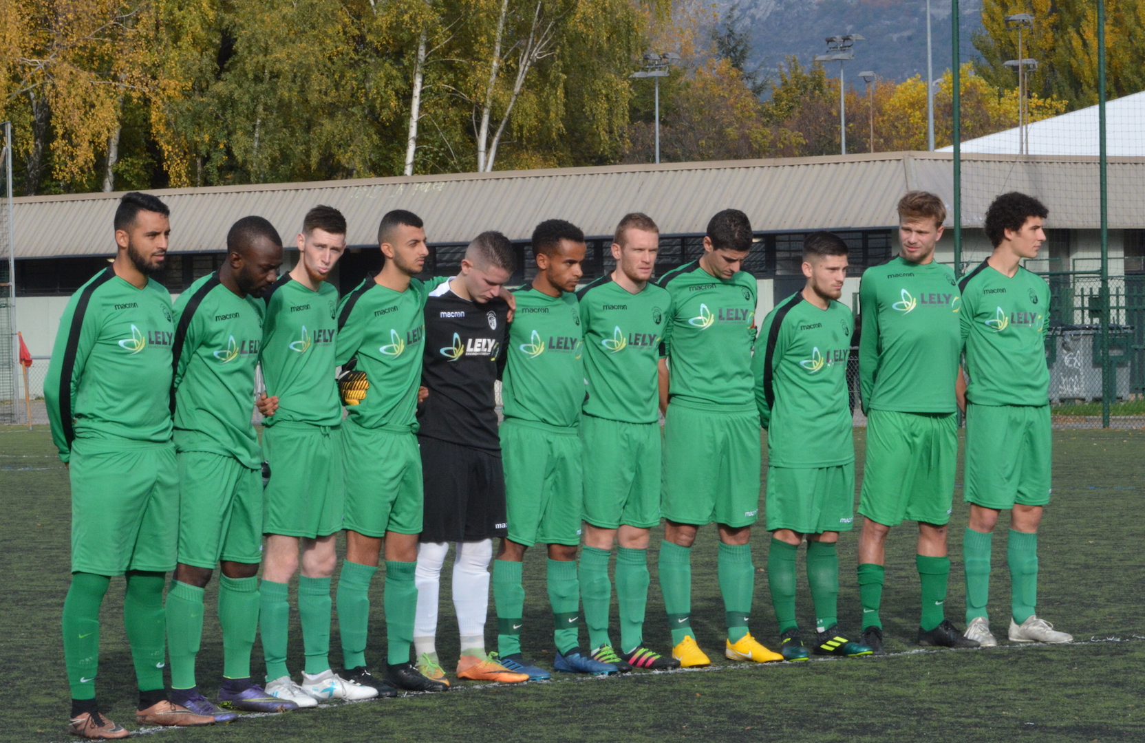 Les Joueurs De Seyssinet Ont Dû Chanter Pour Passer - Metro-Sports