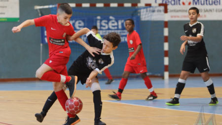 Tournoi de Noël : le FC Saint-Martin d’Hères beau vainqueur en U12