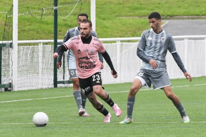 Alexy Bosetti (Le Puy Foot) vers le FC Annecy