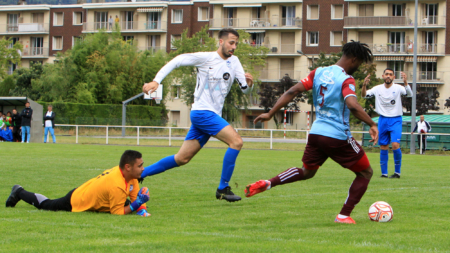 FC Bourgoin-Jallieu : le groupe contre Vaulx-en-Velin
