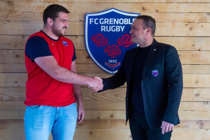 FC Grenoble. Eli Eglaine signe son premier contrat pro