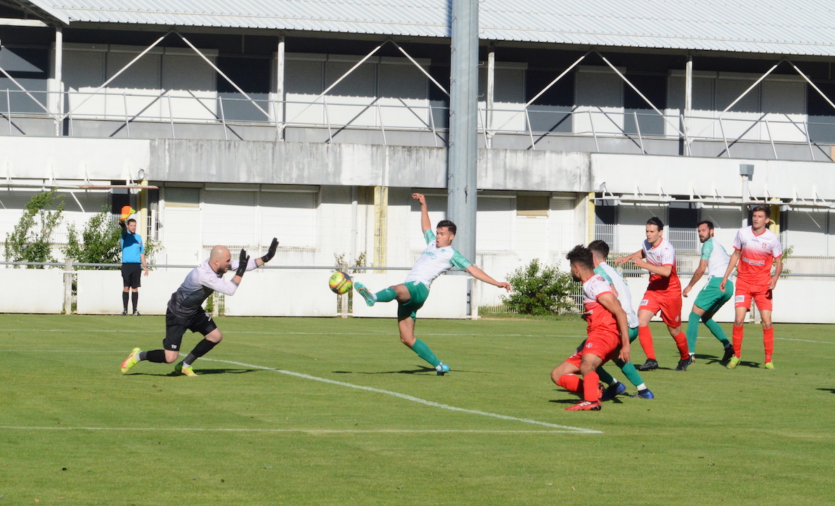 Album. AC Seyssinet - Olympique Valence (3-1) - Metro-Sports