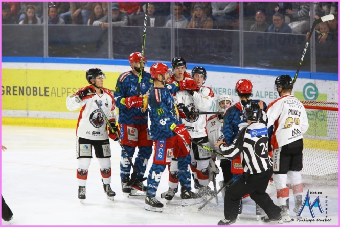 Ligue Magnus. Les Brûleurs de Loups s’imposent face à Chamonix