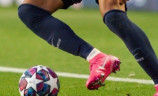 Les secrets des crampons de foot Kylian Mbappé : Conception, performance et style à la pointe
