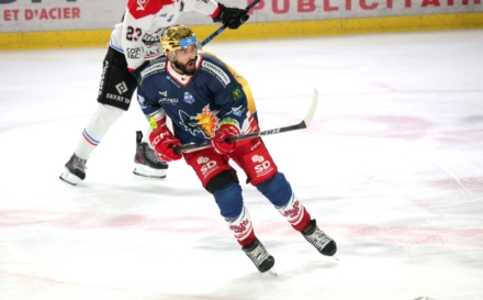 Portés par Sacha Treille, les Brûleurs de Loups enchainent à Marseille