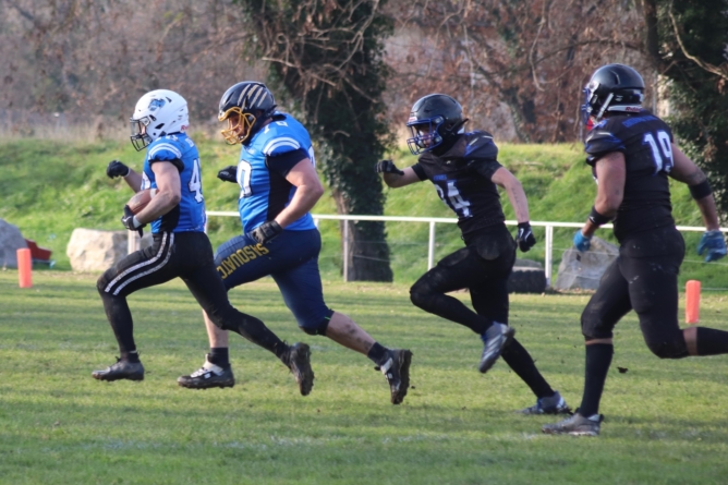 Les Diables Bleus de Pont-de-Claix s&rsquo;imposent avec autorité à Châteauneuf-du-Rhône