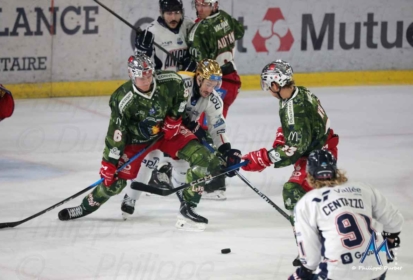 Les Brûleurs de Loups renversent Angers dans une ambiance électrique