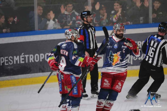 Les Brûleurs de Loups torpillent Amiens avant la trêve