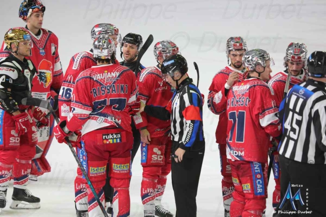 Sans trembler, les Brûleurs de Loups dominent Angers et s’emparent de la deuxième place de la Ligue Magnus