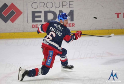 Quart de finale de Ligue Magnus : les Brûleurs de Loups prennent les devants face à Briançon