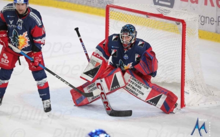 Indiscipline, jeunesse et bricolage : comment analyser les quatre premiers matchs de la série face à Briançon ?