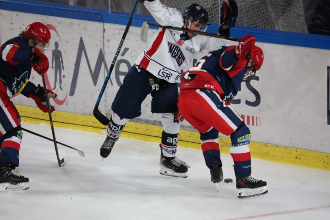 Brûleurs de Loups. À l’instar de leurs aînés, les U20 cèdent leur couronne de champion de France