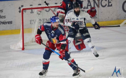 « La motivation prend le dessus sur la fatigue » : avec une semaine de repos en moins, les Brûleurs de Loups partent à l’assaut d’un dixième titre face aux Boxers de Bordeaux