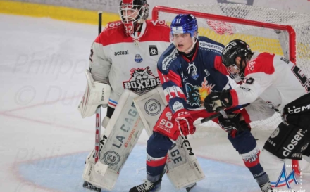 Plombés par leur entame de match, les Brûleurs de Loups s’inclinent sur la glace des Boxers